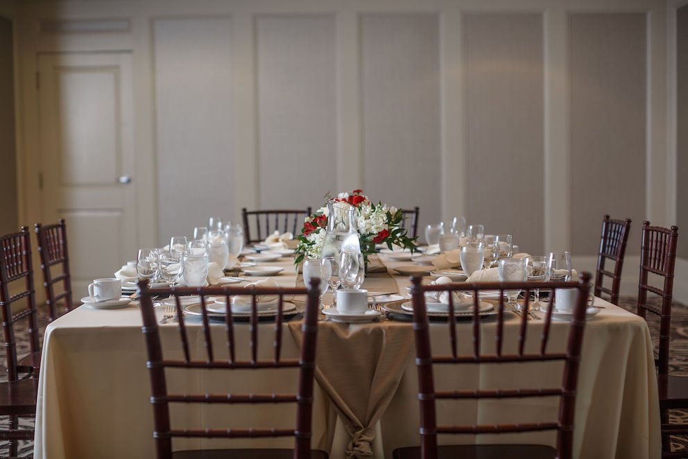 Wedding banquet ceremony in Tuscaloosa at Hotel Capstone